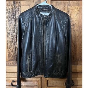 COPY - G.H. Bass & Co. Brown faux leather jacket, women's Large.